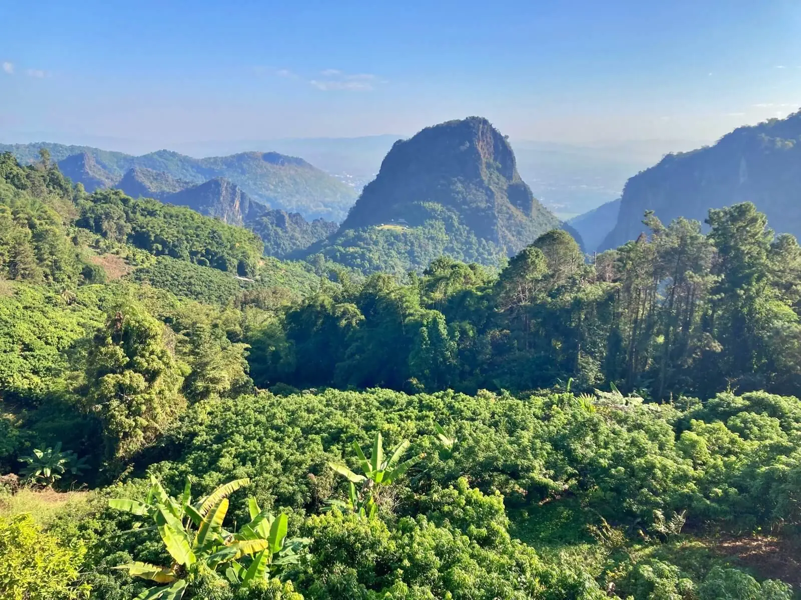 Mountain views on the Mae Hong Son Loop motorcycle route, Northern Thailand