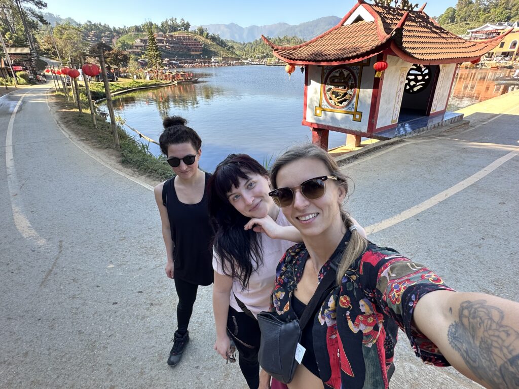 motorcycle tour - Ban Rak Thai
